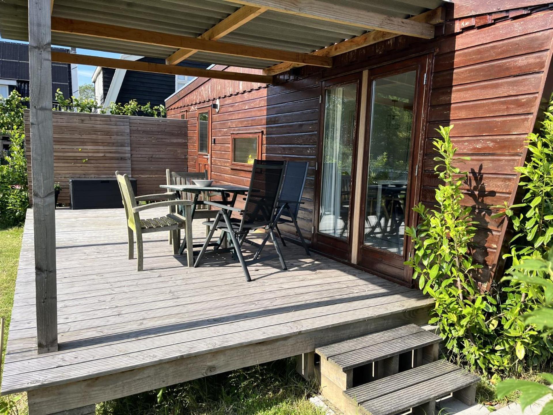 Vrijstaand Chalet Met Veel Buitenruimte En Veranda Zuid-Scharwoude Exteriér fotografie
